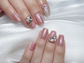 ネイル専門シェアサロンFemme