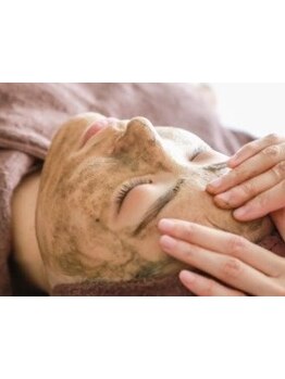 ホウレイ線・たるみ改善！予防ケア