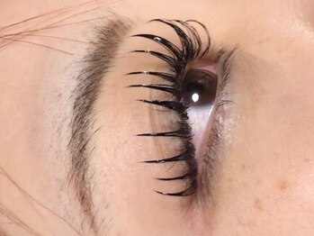チュララ(Churara)の写真/大人気☆フラットラッシュつけ放題60分6000円☆ナチュラル～ボリュームまで理想の目元を魅力的に演出♪