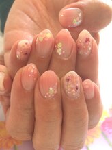 トータルサロン 白べぇーっ プラス/サクラネイル♪