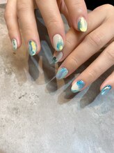 エム(em)/ブルーネイル