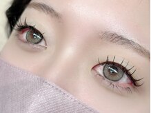 ニコ アイラッシュ(Nico eyelash)の雰囲気(束感たっぷりフラットラッシュ140本)