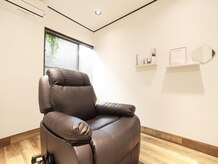 アオ(Ao)の雰囲気(個室空間で周りを気にせずゆったりくつろげます♪)