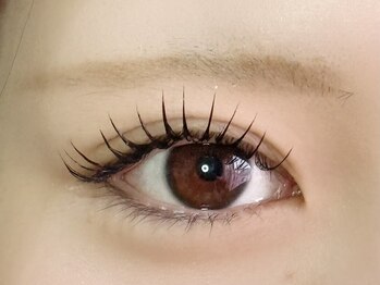 トイボックス(ToyBox.eyelash)の写真/納得のいく仕上がりと心地よい接客で人気のサロンがリニューアルオープン♪おしゃれで広々とした完全個室◎