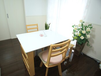 あゆみ鍼灸マッサージ/待合室