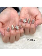 ダリア(Daria)/ショートでも可愛い上品ビジュー