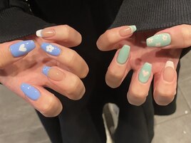 ちぐはぐネイル　お花ネイル