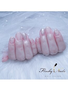 フラッシーネイルズ(Flashy Nails)/yui担当