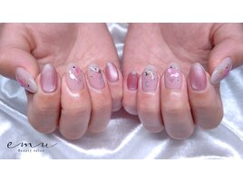 emuネイルサンプルからチョイス