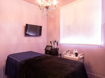 バニーアップ(Bunny up)/オーナーこだわりの紫&黒の空間