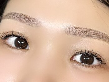 サロン ド ルピア(SALON de LUPIA)/ラッシュリフト＋アイブロウWax
