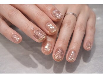 ネイルサロン ブリオン(Nail Salon Bullion)の写真/《9時~20時まで営業》ご予定前やお仕事帰りにネイルチェンジ♪こだわりの美フォルムで仕上げる上品ネイル