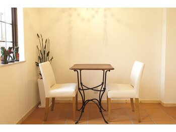 エステサロン カラーズ(COLORS)