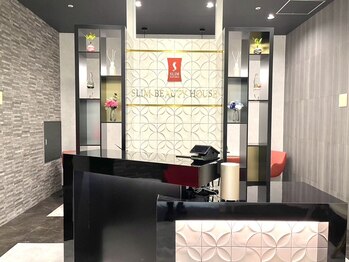 スリムビューティハウス 札幌PIVOT CROSS店