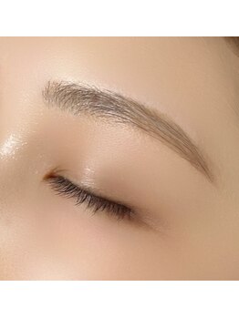 ミニョン(mignon)/アイブロウデザイン+眉毛wax