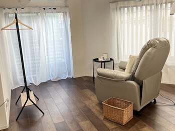 ミネス(me'ness)/広々とした空間です!