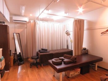 つくし堂接骨院の写真/富士見台で希少！ハンドオイルマッサージで血液循環を良くし、辛いコリを和らげる◎運動不足の方にも！