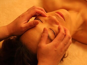 カルムエール(CALME AIR)/“小顔矯正”