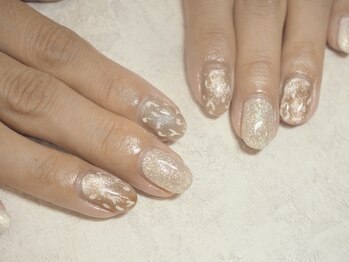 B's amor 大府店 Nail design