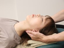 西の整体院/施術風景