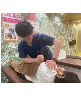 めいてる姿勢整骨院 千林大宮駅前院/姿勢矯正♪猫背矯正♪