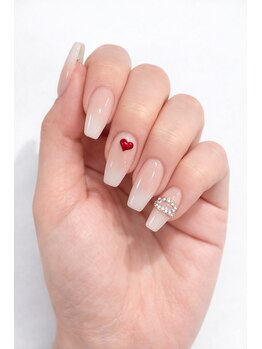 アトリエネイルスタジオ(atelier nail studio)/ちゅるん白グラデ×ハート