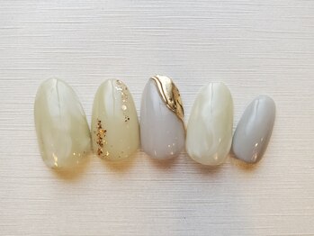 ニュアンスネイル　春色ネイル