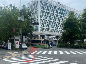 ブラン 阪急千里中央ビル店(Blanc)/【駐車場★アクセス】