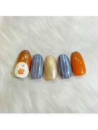 クッキー食べてるお化けちゃん