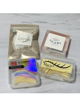 モン(mon)/まつげパーマ取り扱いロッド多数