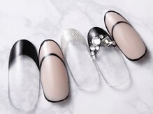 モンスリール 麻布十番(Mon Sourire)/ワンホン黒フレンチネイル