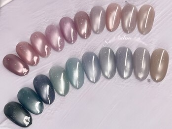 ネイルサロン レーヴ(Reve)の写真/シンプルオフィス系もお任せ♪上品な中にも可愛さをプラスしたデザイン多数!話題のマグネットは400色以上◎