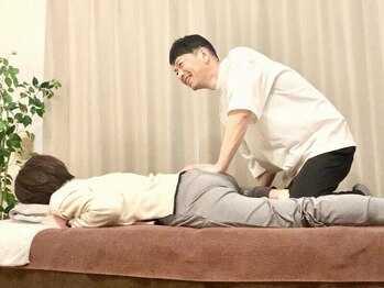 サロンアール(SALON R)の写真/【もみ返しの心配なし！】優しい整体でフワッと軽やか♪マッサージで改善しなかった首肩こり・腰痛にも◎