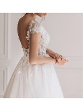 ラズ(Luz)/ドレス姿をキレイに見せる