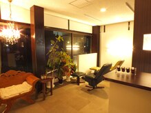 アワーグラス(HOURGLASS)/幻想的な癒やしの空間