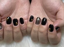 ルア(lua.)/black × gold ネイル＊