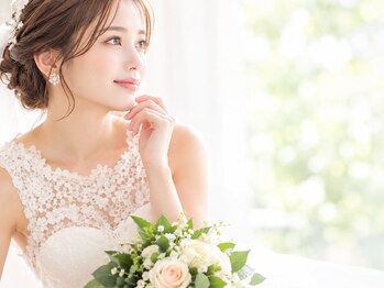 ティア(tyiA)の写真/【特別な日のために】ドレスの映える艶やかなお肌へ。デコルテケア付きのフェイシャルワックスが人気♪