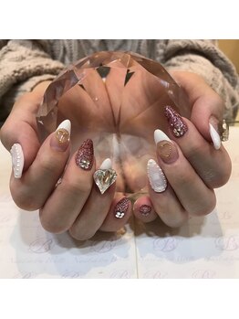 エスフィーネイルサロン ブリーユ(Esfy nailsalon Brille)/フレンチネイル