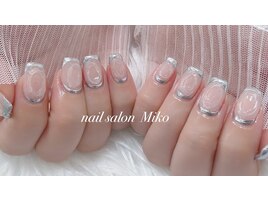 メタリックニュアンスネイル