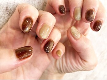 メゾンドシャルムビス(maison de charme Bis)/話題のマグネットネイル