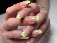 サロンドフォーエイチ(salon de 4H)/パステルフレンチが可愛い♪