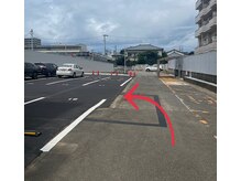 ホワイトパール(white pearl)/駐車場写真2