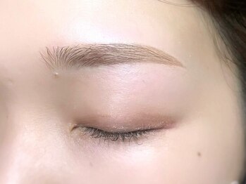 ポノ(PONO)の写真/自まつ毛・眉毛の状態に合わせて最適なデザインをご提案！お悩みを解消し、魅力を引き出す理想の目元に♪