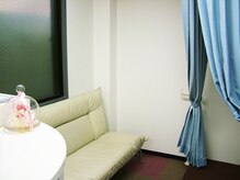 豊津整体院 江坂本店/【待合室】