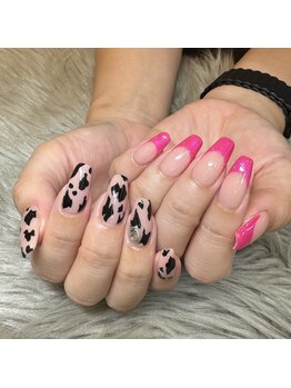 カットアンドスタイル クラウン(Cut & Style Clown)/ジェル/スカルプ/ネイル/横浜