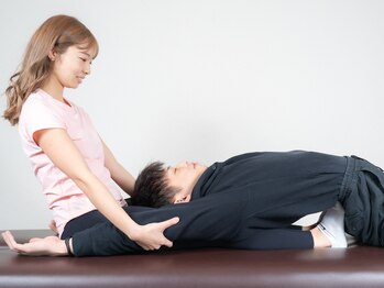 全力ストレッチ 新宿西口/男性メンズのお客様も多数！