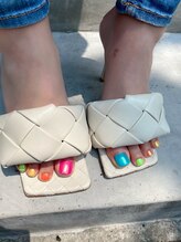 エム(em)/カラフルネイル