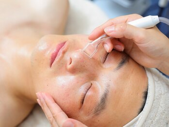 ラクフク(RAKUFUKU)/メンズフェイシャル清潔感アップ