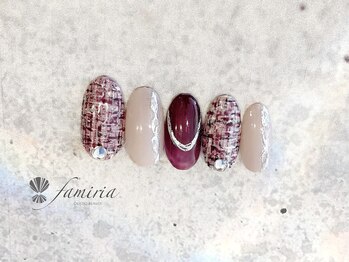 ファミリア/ツイード×レッド