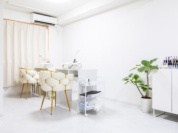 Salon Mielの写真/お車でのご来店大歓迎♪近鄰に《専用駐車場4台完備》のゆったり寛げるサロン
